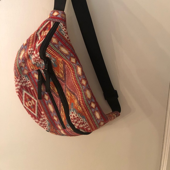 Urban Outfitters Cross Body Bag - Picture 2 of 2